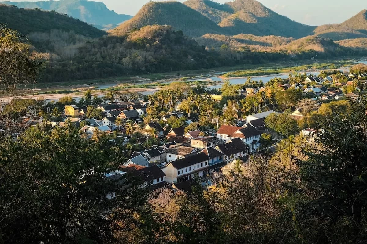 Southeast Asia's Healing Treasure Destination - Luang Prabang, Laos Luang Prabang Eat, Drink, Play, and Stay Super Comprehensive Strategy