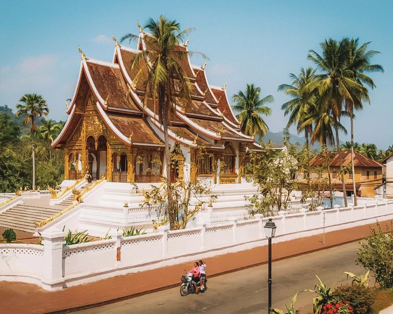 Southeast Asia's Healing Treasure Destination - Luang Prabang, Laos Luang Prabang Eat, Drink, Play, and Stay Super Comprehensive Strategy