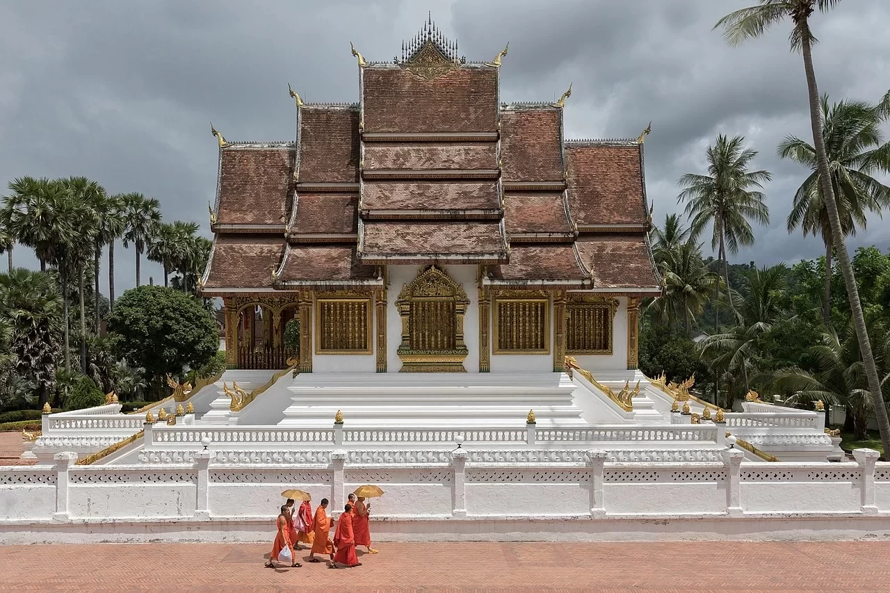 Southeast Asia's Healing Treasure Destination - Luang Prabang, Laos Luang Prabang Eat, Drink, Play, and Stay Super Comprehensive Strategy