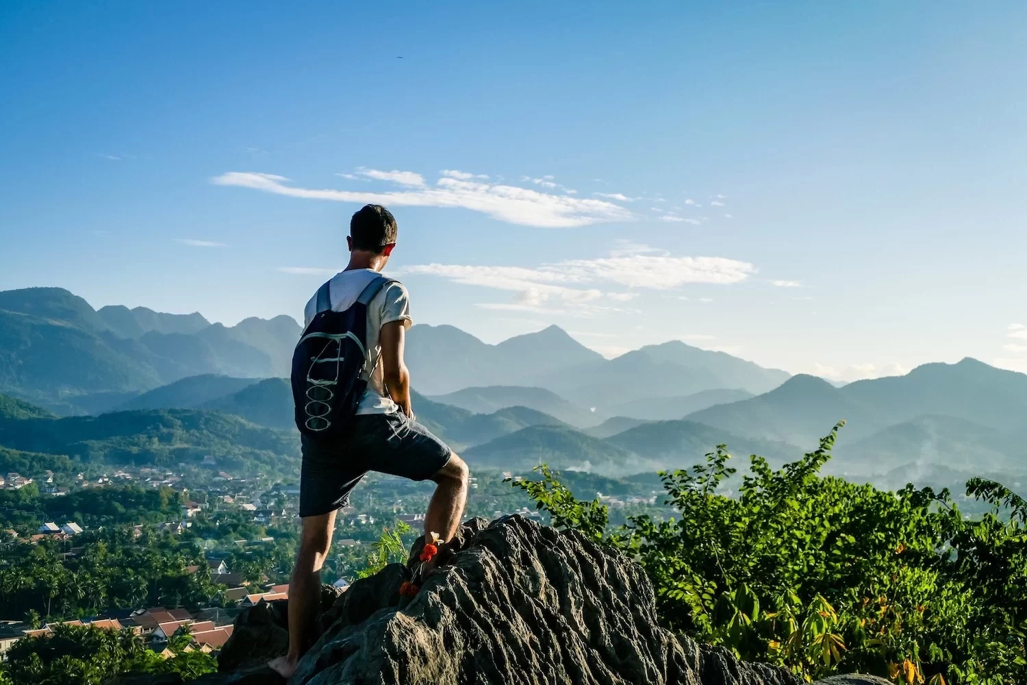 Southeast Asia's Healing Treasure Destination - Luang Prabang, Laos Luang Prabang Eat, Drink, Play, and Stay Super Comprehensive Strategy