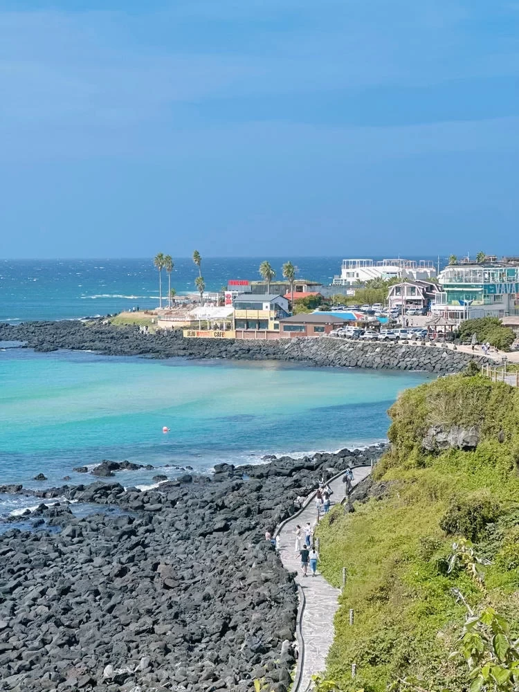 Jeju Island 4-Day Round-the-Island Itinerary! Paradise on Earth, Encountering Stunning Mountains and Seas!