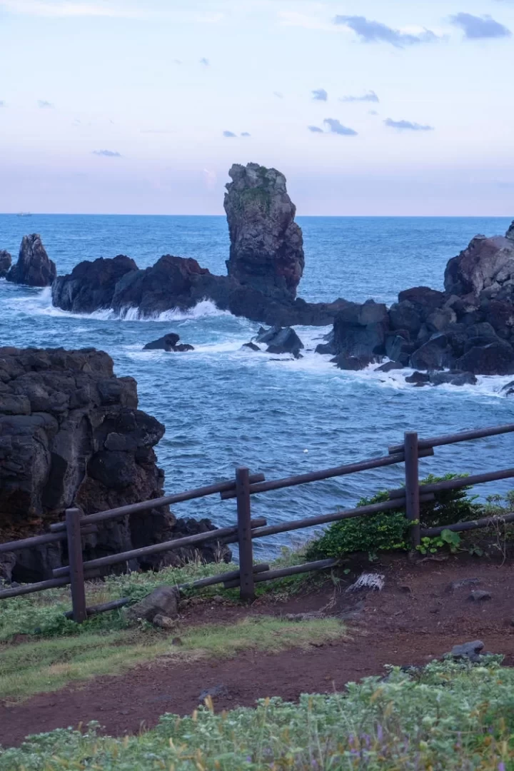 Jeju Island 4-Day Round-the-Island Itinerary! Paradise on Earth, Encountering Stunning Mountains and Seas!