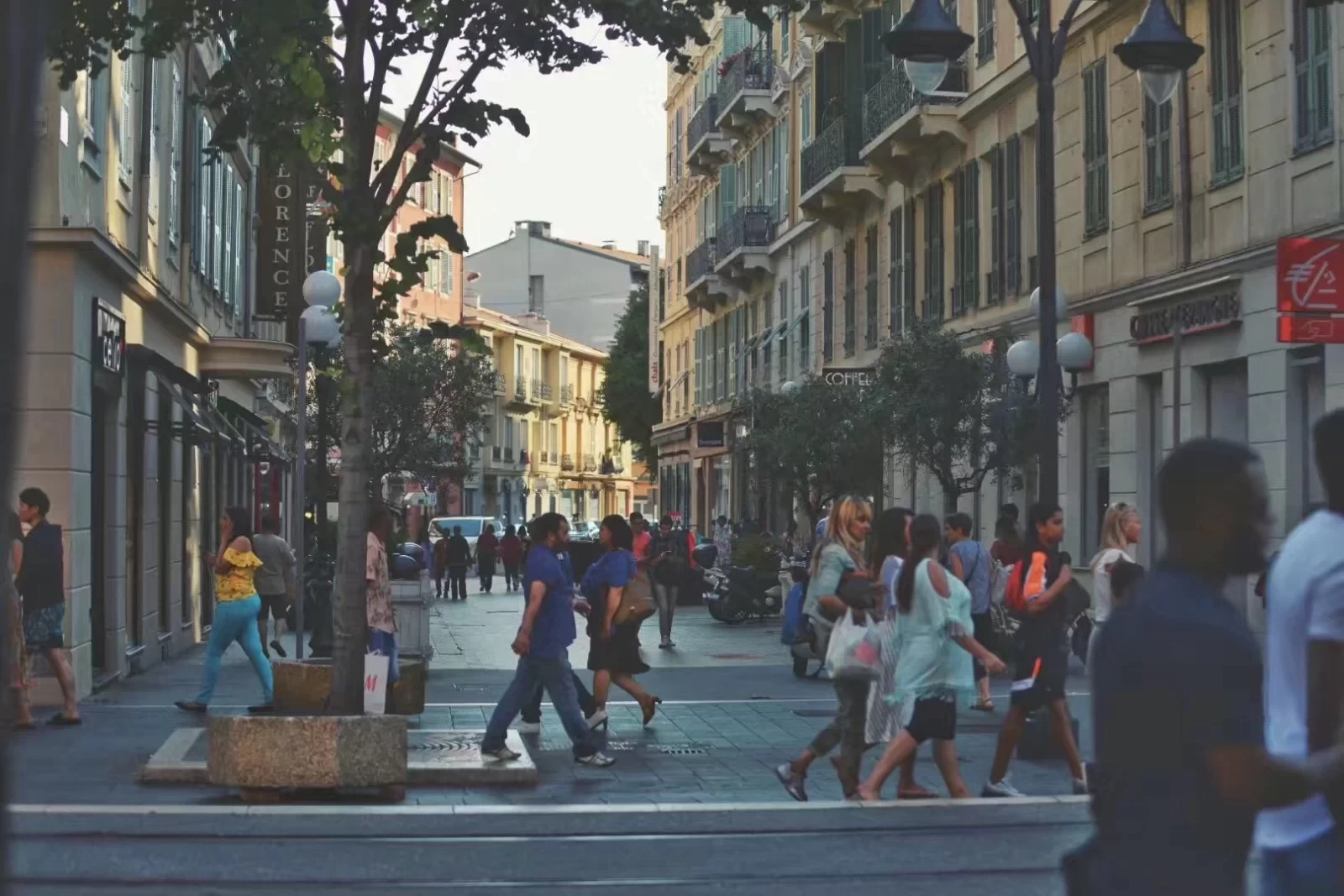 Self-driving in Southern France, Nice to the Dordogne Valley Travel Guide