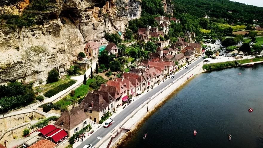 Self-driving in Southern France, Nice to the Dordogne Valley Travel Guide