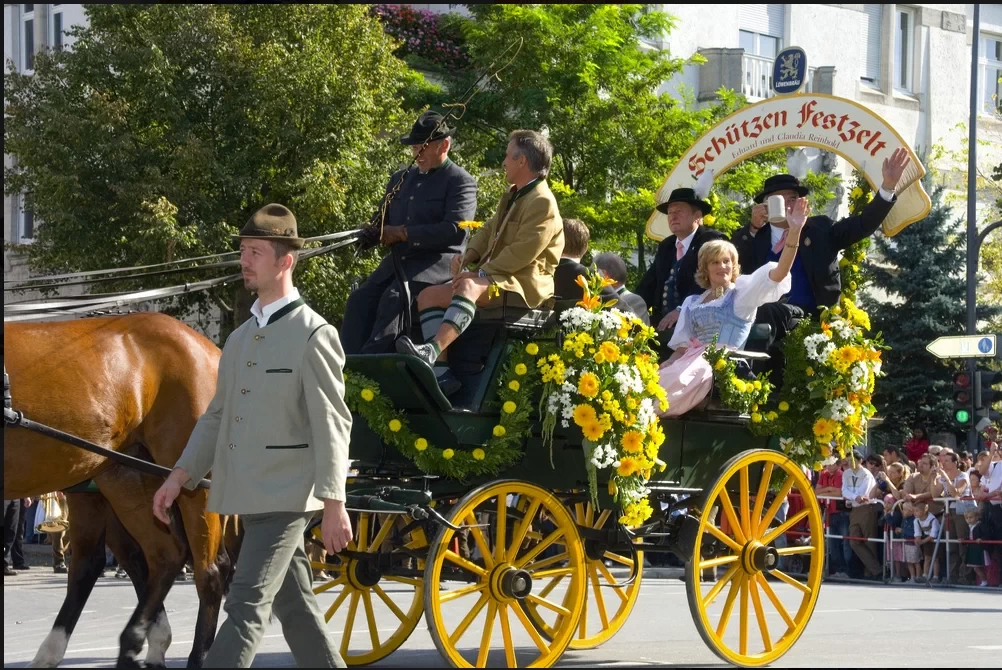 Munich Oktoberfest Guide: Everything You Need for a Beer-Fueled Extravaganza