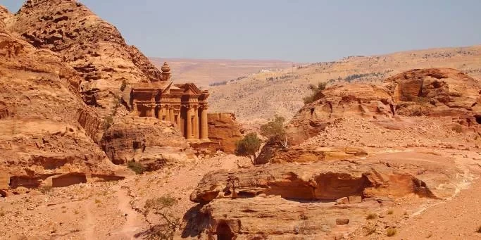 Top 10 Classic Hiking Trails in the Middle East and Africa, Explore the Stories Behind the Legendary Trails!