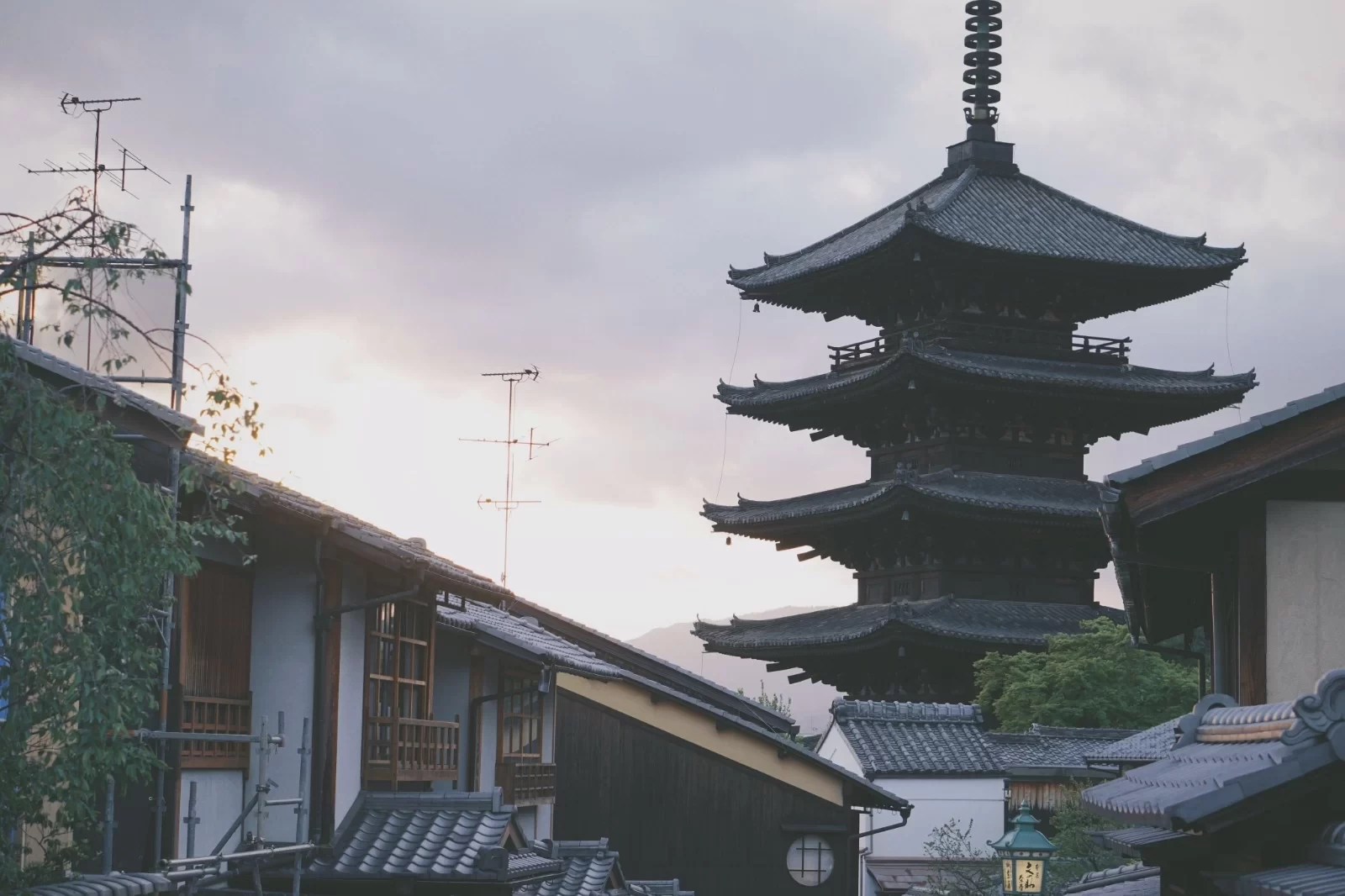 14-Day Deep Walking Tour: Exploring Kyoto & Kansai’s Off-the-Beaten-Path, Including Flight & Transportation Guide