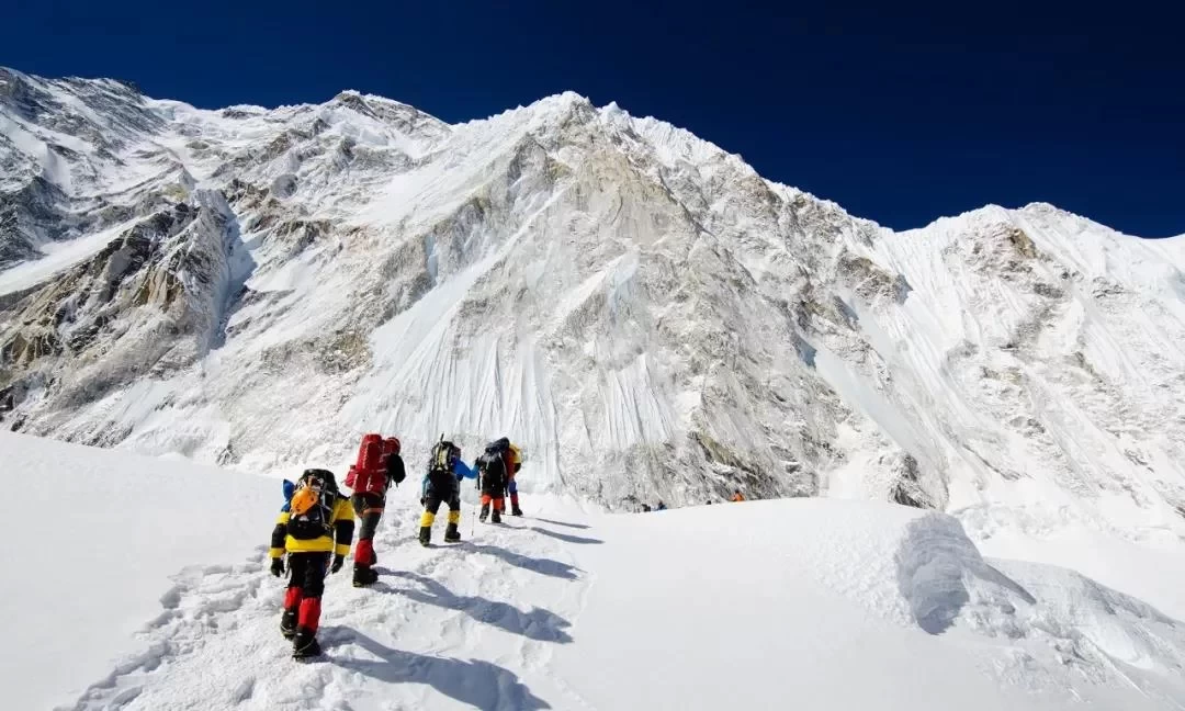 The "7+2" Series in the Climbing World: Do You Know the Real Difficulty of the Seven Summits?