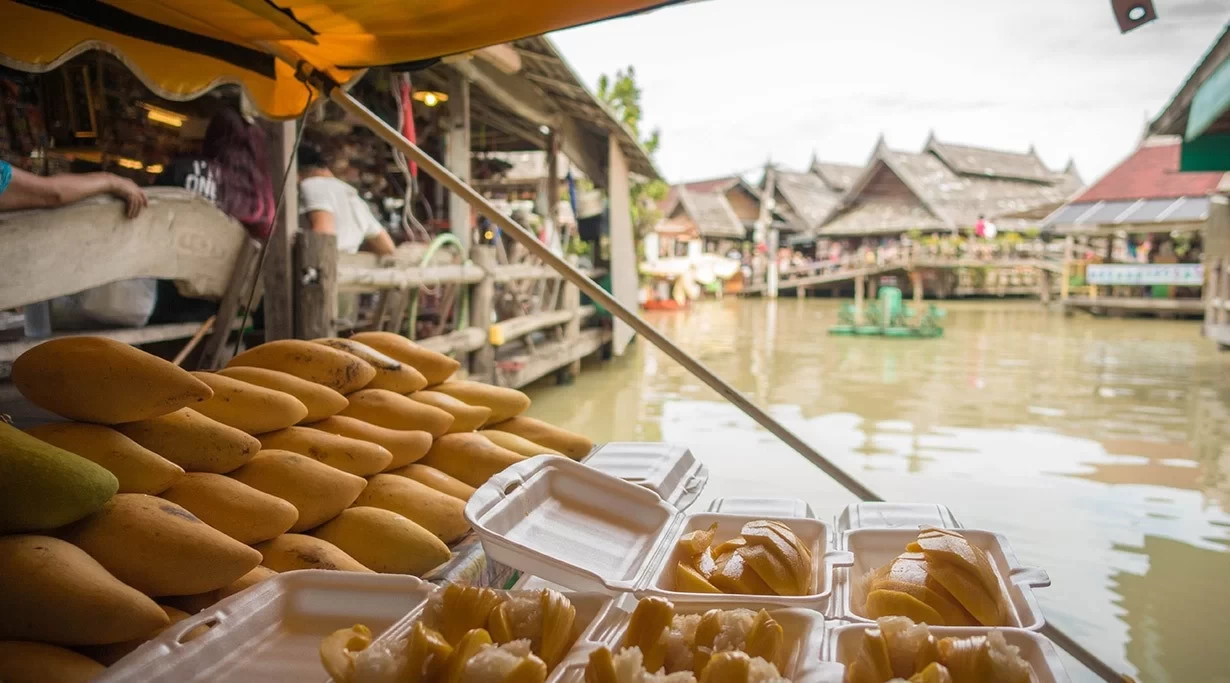 The Sparkling Pearl of Traditional Thai Culture: A Complete Guide to Experiencing Floating Markets around Bangkok