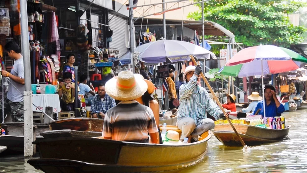 The Sparkling Pearl of Traditional Thai Culture: A Complete Guide to Experiencing Floating Markets around Bangkok