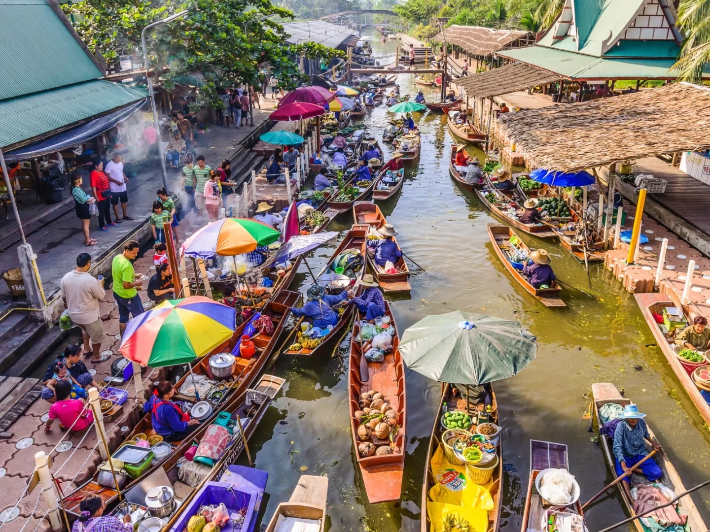 The Sparkling Pearl of Traditional Thai Culture: A Complete Guide to Experiencing Floating Markets around Bangkok