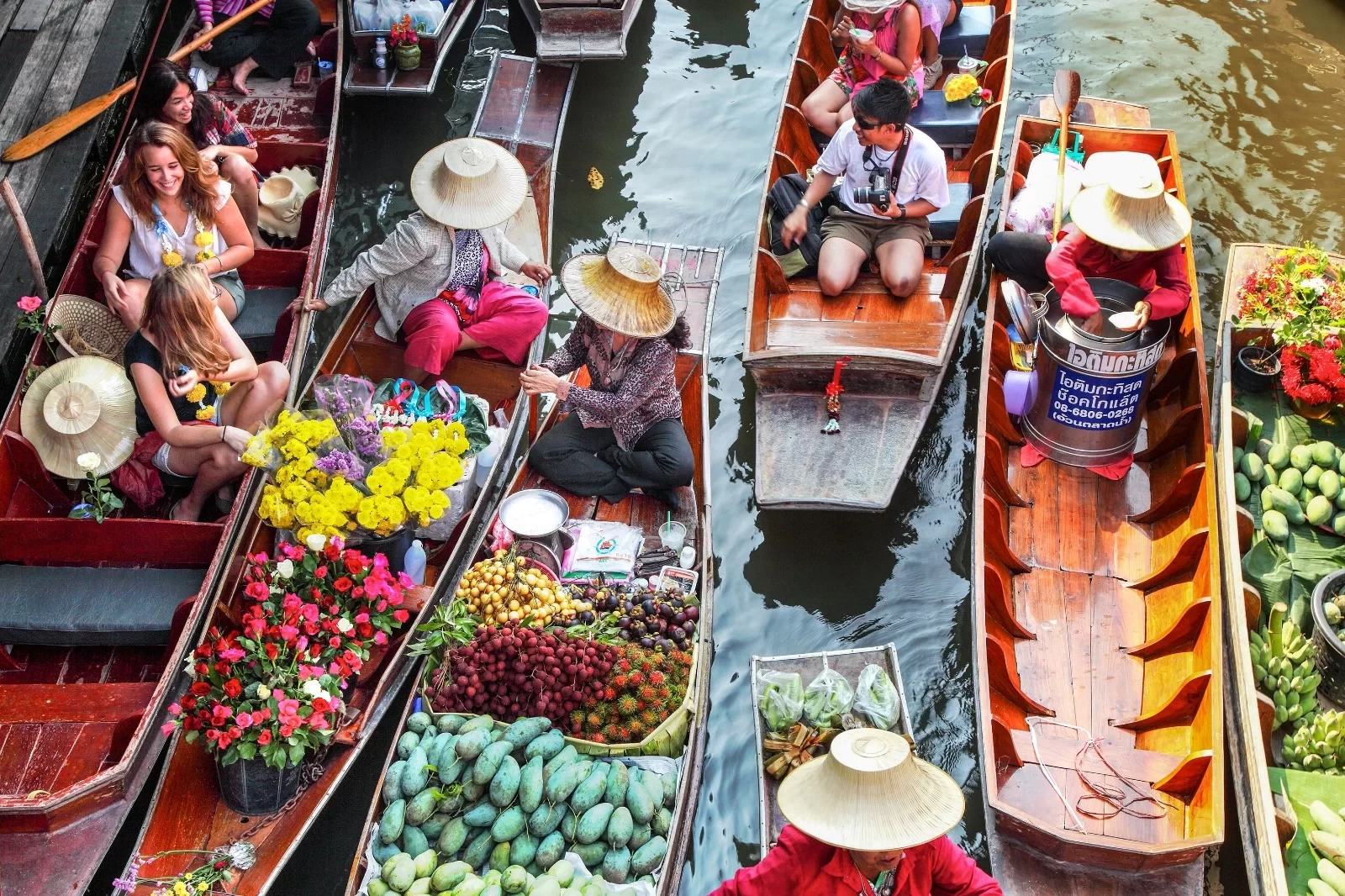 The Sparkling Pearl of Traditional Thai Culture: A Complete Guide to Experiencing Floating Markets around Bangkok