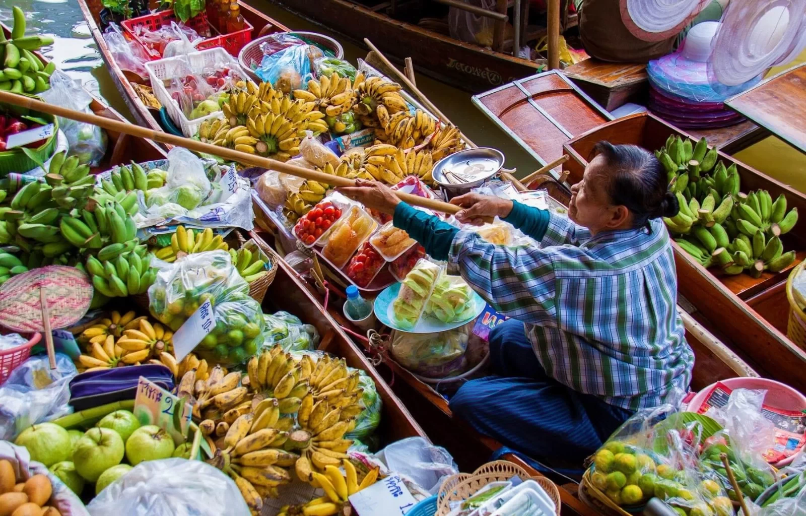 The Sparkling Pearl of Traditional Thai Culture: A Complete Guide to Experiencing Floating Markets around Bangkok