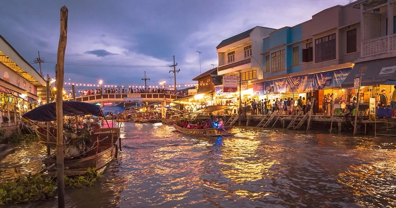 The Sparkling Pearl of Traditional Thai Culture: A Complete Guide to Experiencing Floating Markets around Bangkok