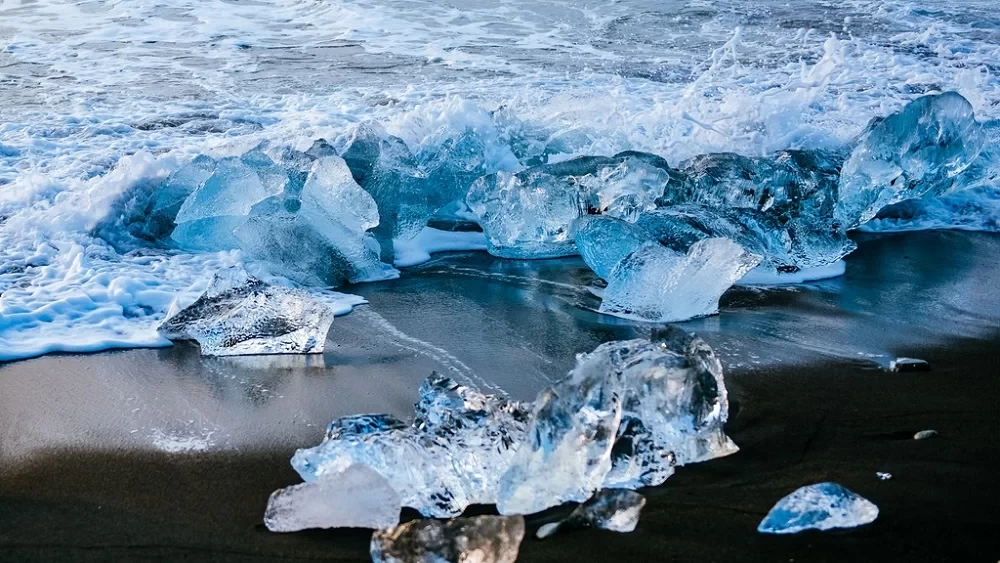 Travel with aliens, discover the most alien-like landforms on Earth