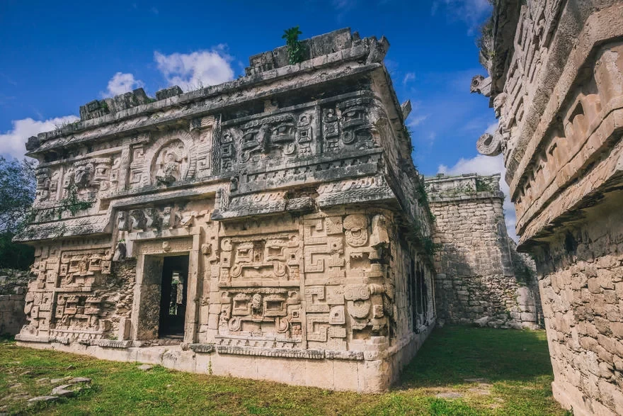 Travel with aliens, discover the most alien-like landforms on Earth