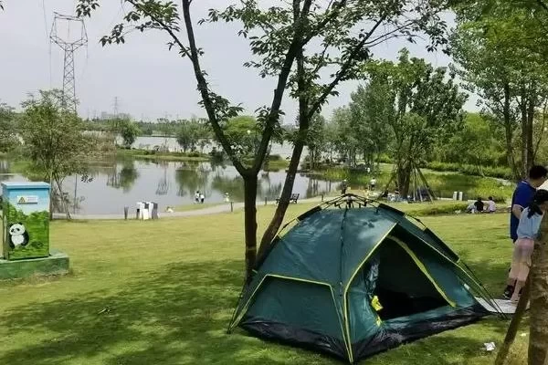 Where are the free camping spots in Nanjing?