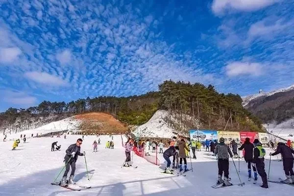 Ski Resorts Near Nanjing: Recommendations for Skiing Trips