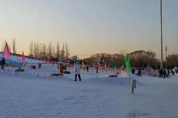 Beijing Chaoyang Park Ski Resort Ticket Prices and Opening Hours 