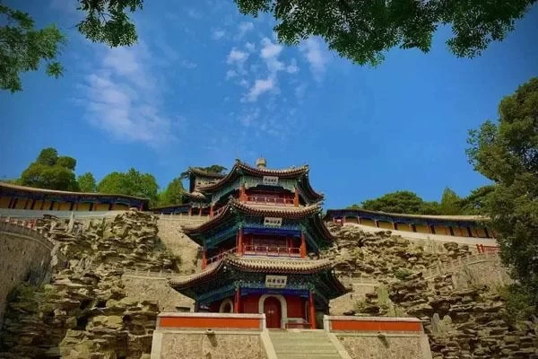 Best One-Day Tour Routes for Beijing Xiangshan Park 