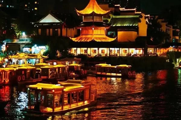 Recommended Best Travel Routes for Nanjing Confucius Temple and Qinhuai Scenic Area 