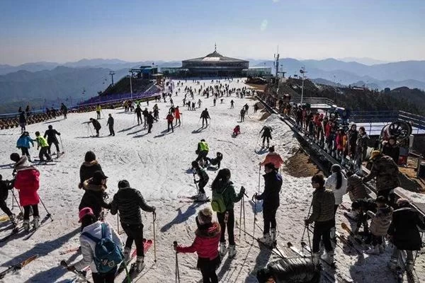 Where to Go Skiing Around Nanjing: These Ski Resorts Are Cheap and Fun 