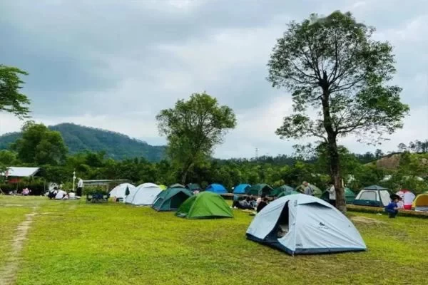 Daqian Mountain Camping Park in Zhongshan: A Comprehensive Guide