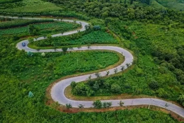 Where are the most beautiful winding mountain roads in Beijing 