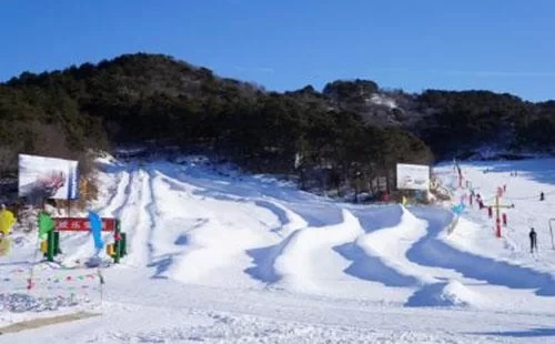 Beijing Yunfo Ski Resort: Review and Travel Guide