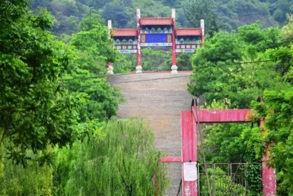 The Most Beautiful Self-Driving Routes Around Beijing 