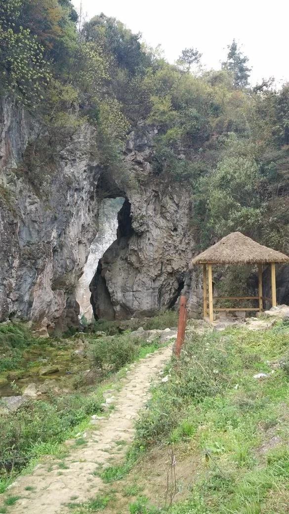 Three Graves of Xiwen One-Day Tour Guide 