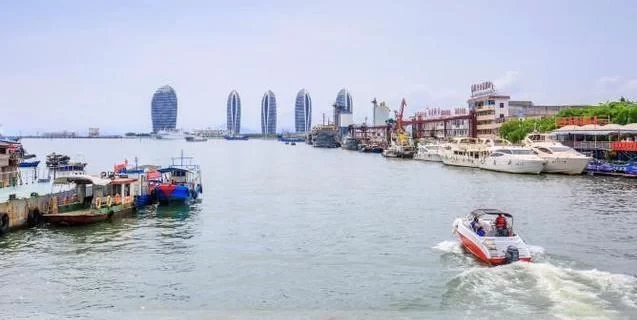 Sanya Self-Help Travel Guide: Travel Tips & Itinerary 