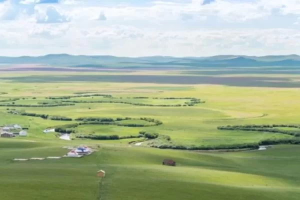 Inner Mongolia’s Most Beautiful Prairie Highway Self-Driving Routes