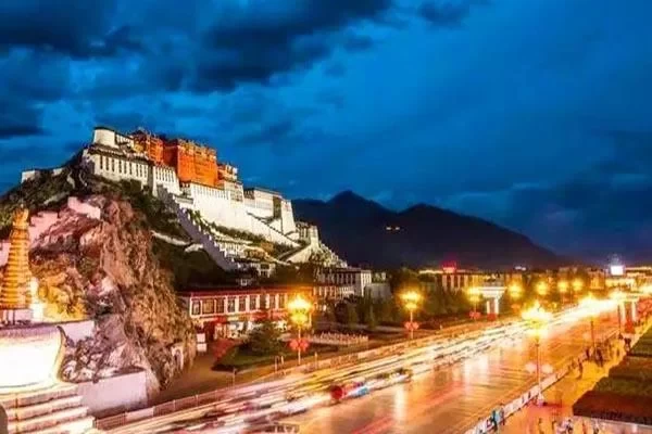 Is Tibet Suitable for Self-Driving in Winter? Is It Suitable to Travel to Tibet in Winter?