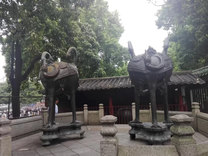 What are the fun things to do near Foshan Ancestral Temple? How much is the ticket price for Foshan Ancestral Temple? 