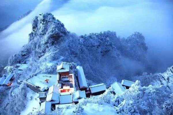 Emei Mountain Travel Guide in Winter: Is it Fun to Visit in Winter? 