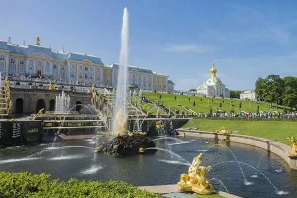 What are the attractions in Russia? Russia Travel Guide