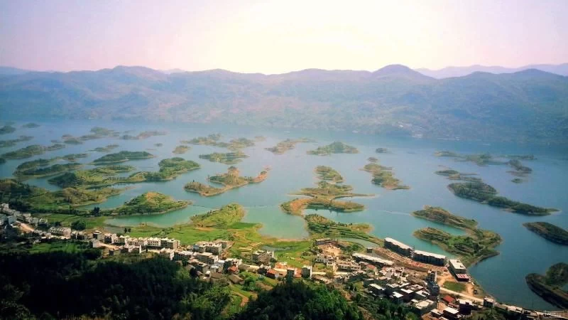 What to Play in Xiandao Lake, Xiandao Lake Travel Guide 