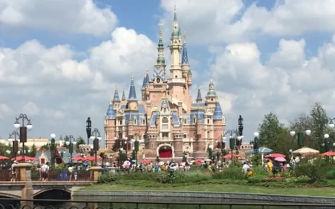 How much is the Shanghai Disneyland ticket price? What’s fun at Shanghai Disneyland