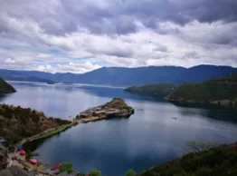 How to Get to Lugu Lake from Lijiang Ancient Town, Where is Lugu Lake, and How to Play in Lugu Lake 