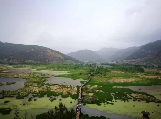 How to Get to Lugu Lake from Lijiang Ancient Town, Where is Lugu Lake, and How to Play in Lugu Lake 