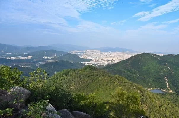 Where to Go Hiking in Zhongshan: Hiking Spots Recommendation 