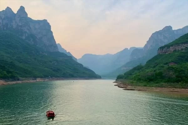 Recommended Five Must-See Spots in Yuntai Mountain 