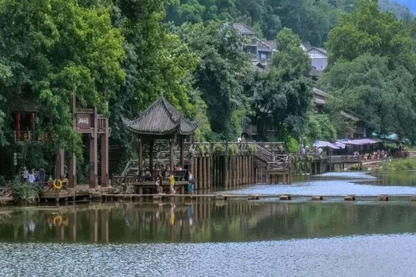 Recommended Self-Driving Tour Destinations Around Leshan