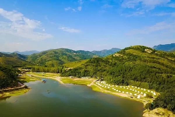 Where to go camping in Wuhan for May Day