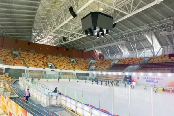 What are the fixed ice rinks in Shanghai and which one is better 