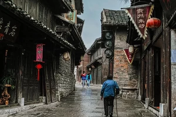 Is Qingyan Ancient Town Fun in Winter? Qingyan Ancient Town Winter Travel Guide 