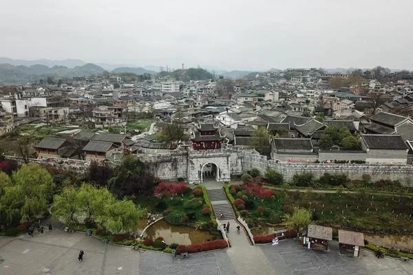 Is Qingyan Ancient Town Fun in Winter? Qingyan Ancient Town Winter Travel Guide 