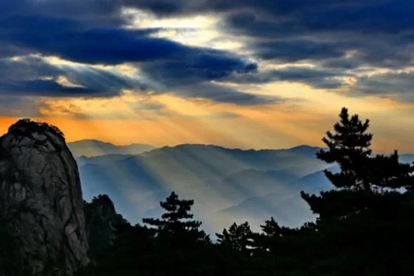 Huangshan Travel Guide