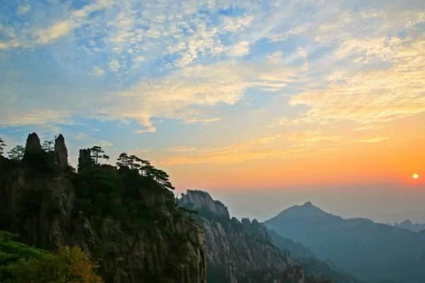 Huangshan Travel Guide 